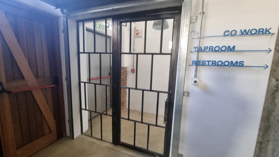 To Let Commercial Property for Rent in Woodstock Western Cape